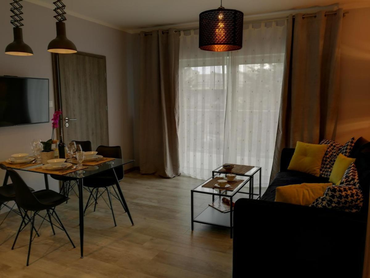Coral Spa Apartament Piec Morz เชียโนเซตี ภายนอก รูปภาพ